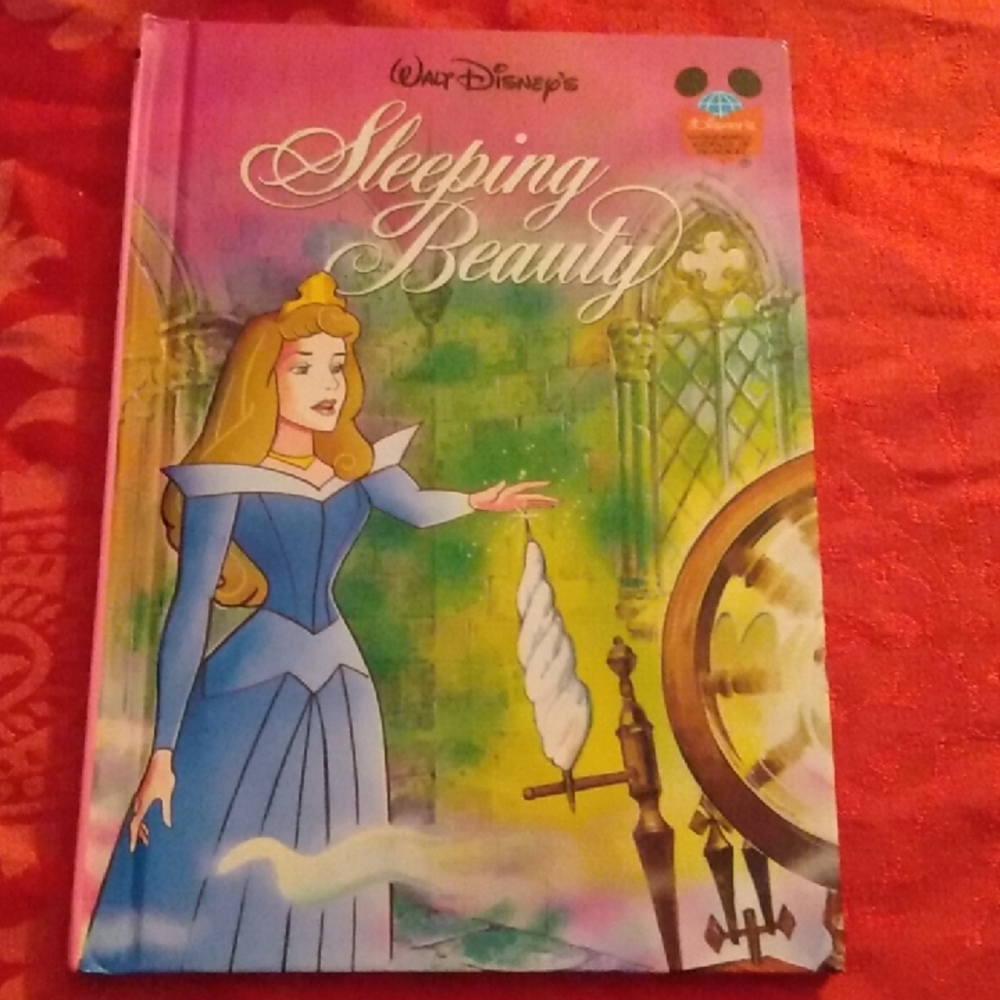 4/$20 Vintage 1995 Walt Disney's Sleeping Beauty Children's Book